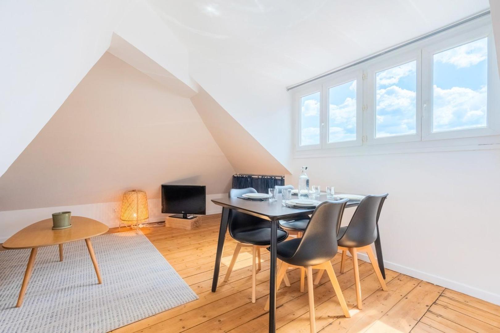 Bright One Bedroom Next To Wazemmes Market Appartement Rijsel